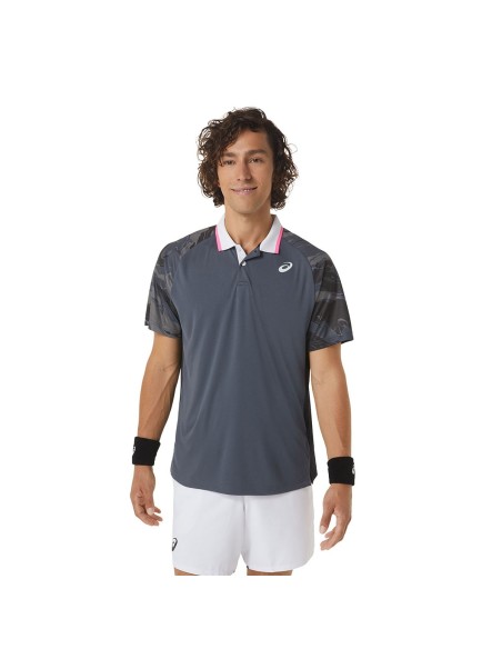 Polo De Homem Asics Court Graphic 2041A252 | Ofertas de padel