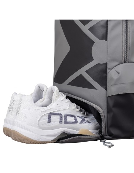 MOCHILA NOX AT10 TEAM MOCAT10TEGR | Ofertas de padel