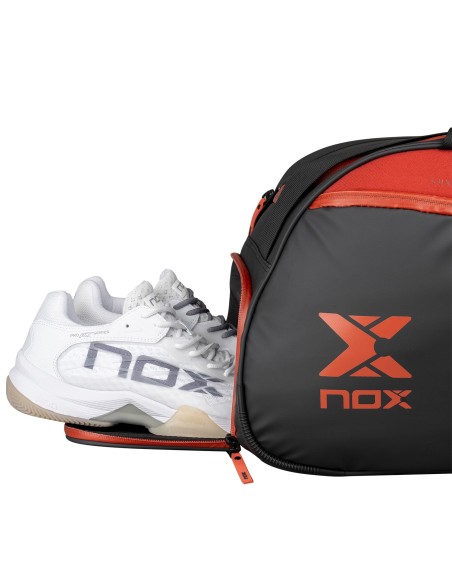 Nox Serie Luxury Open Nero Rosso Portaracchette |Padel offers