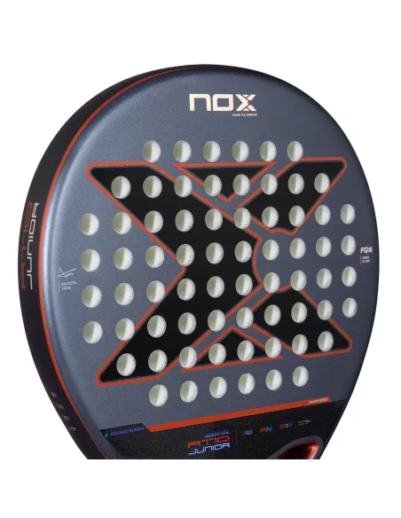 PALA NOX AT10 GENIUS JR BY AGUSTIN TAPIA PAT10JR25 | Ofertas de padel