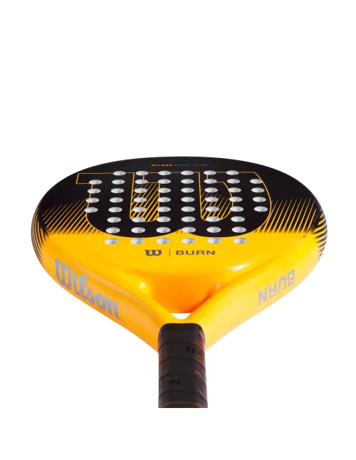 La pala Wilson Burn Team 2 WR105111U2. |Padel offers