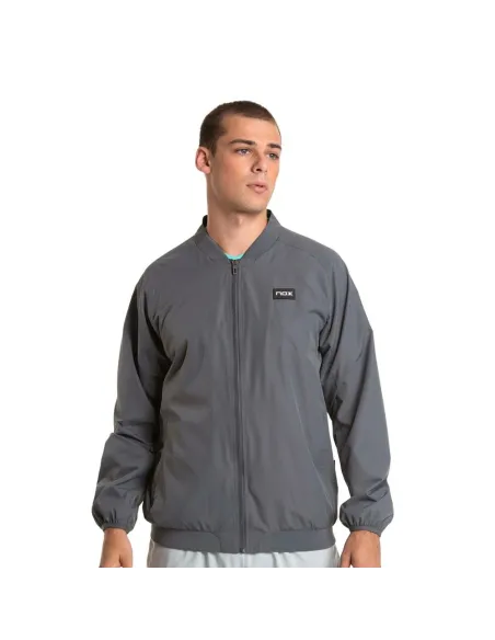 Cortavientos Nox Pro Gris Oscuro | Ofertas de padel Cortavientos Nox Pro Gris Oscuro | Ofertas de padel