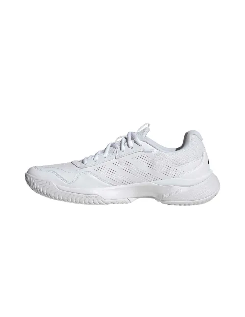 Scopri le Gamecourt 3 SYNTHETIC LEATHER in bianco, del rinomato Adidas, modello KI3606. |Padel offers